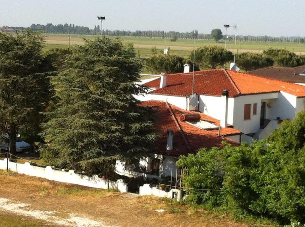 Hotel Berna Eraclea Mare Exteriér fotografie